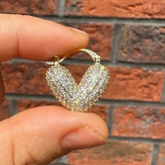 Anthropologie Crystal Heart 18K Gold Plated Stainless Steel Waterproof Earrings - Picture 11 of 14